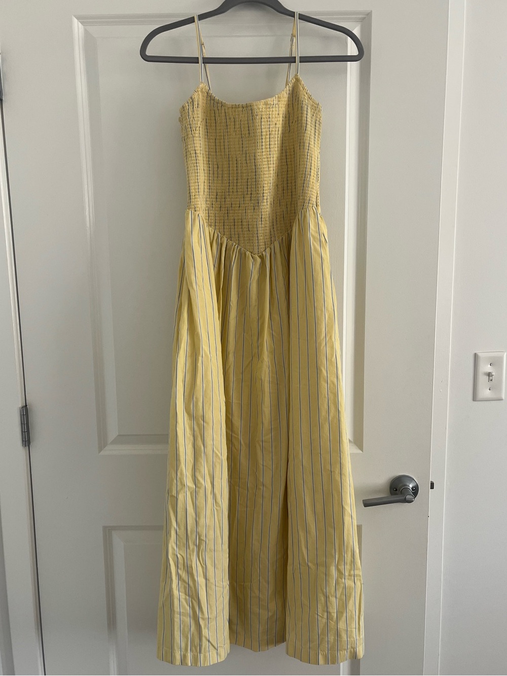 Abercrombie & Fitch Women’s Smocked Neck Drop Waist Midi Dress - Picture 2 of 5